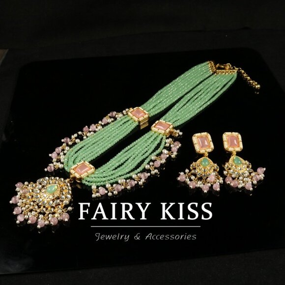 Maximalist Pink Pearl & Green Bead Tassel Necklace - Picture 3 of 4